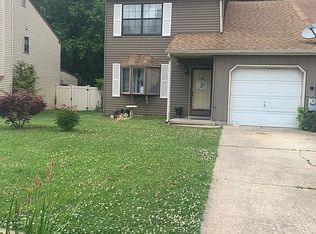 25 Lanford Rd, New Castle, DE 19720