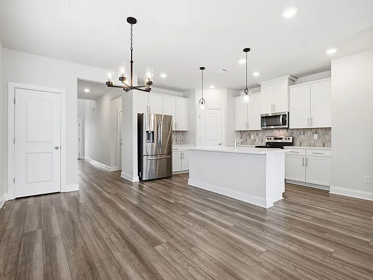 4375 Skyridge Dr — Photo 9