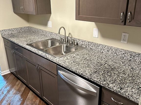 2nd image of 3024 Jacqueline Ct #9