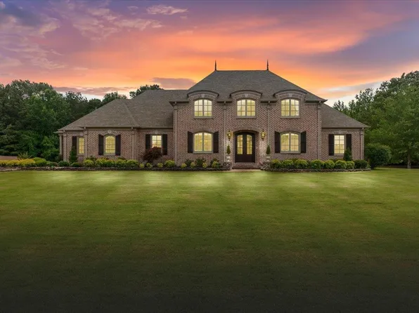 270 Fair Meadows Ln, Eads, TN 38028