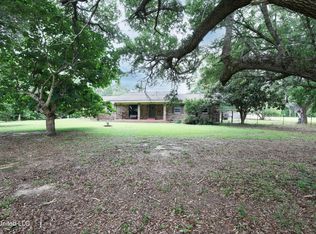 16043 Mesa Dr, Gulfport, MS 39503