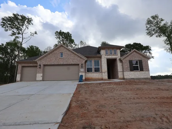 124 Roebuck Ln, New Waverly, TX 77358