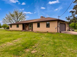 140 Old Bloomfield Rd, Vienna, IL 62995