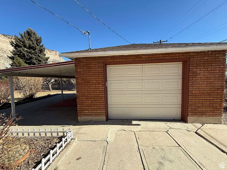 73 Garden St — Photo 23