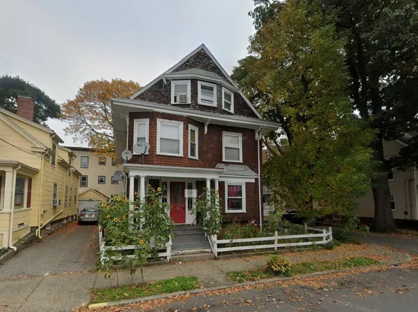 2 Mace Pl, Lynn, MA 01902