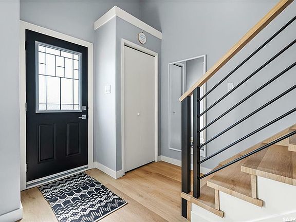 3rd image of 5 Lindsay Dr