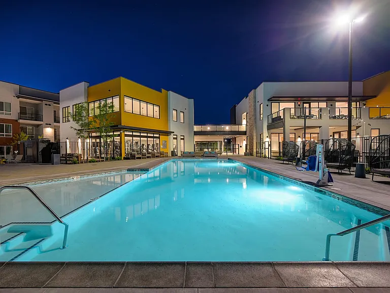 Halcyon Apartments — Photo 5