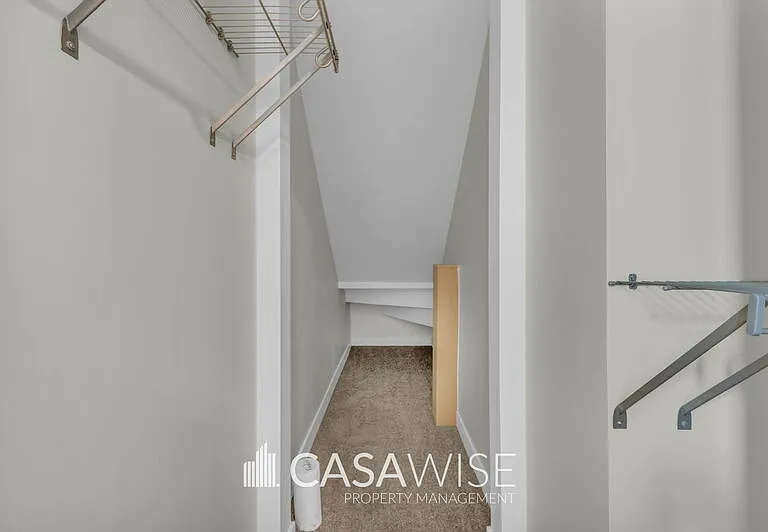 1067D Berg Pl #BASEMENT — Photo 6