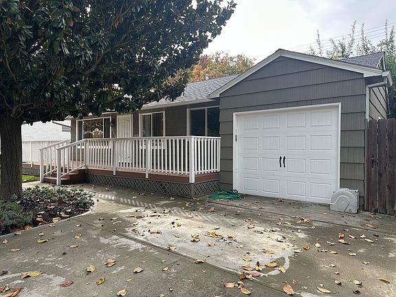 Exterior front 3