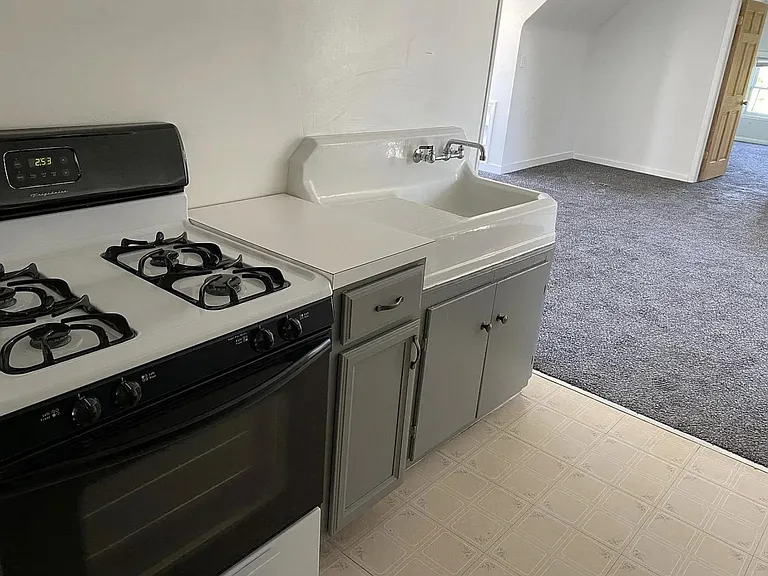 54 Mariner St #3 — Photo 10