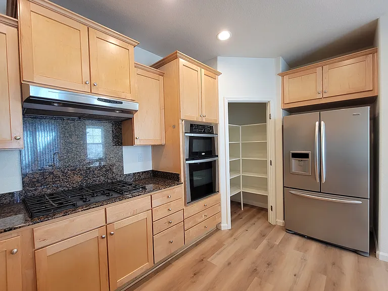829 S 22nd St — Photo 2