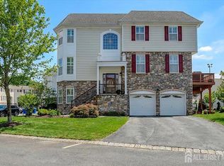 37 Daly Ct, Old Bridge, NJ 08857