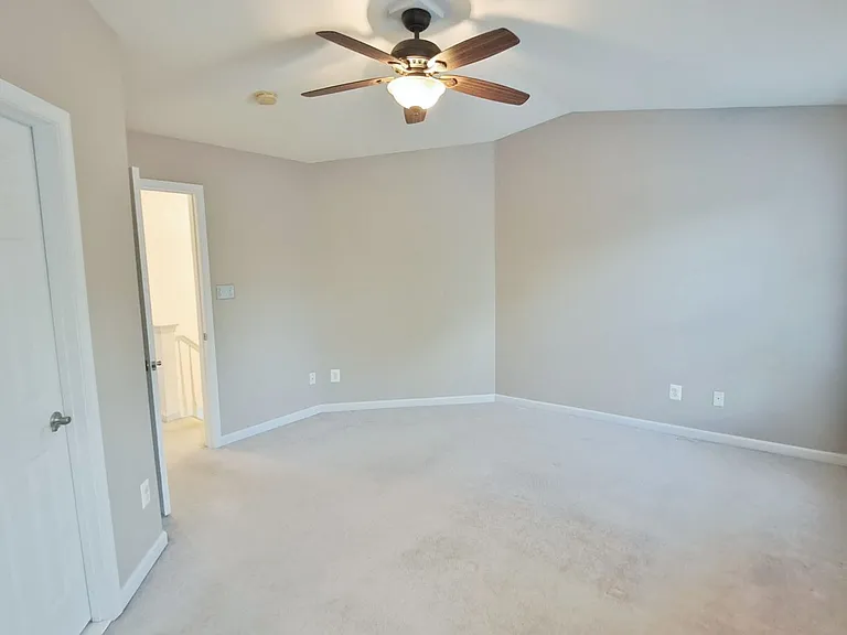 253 N Front St — Photo 19