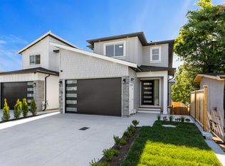 7531 Dunsmuir St #B, Mission, BC V2V4B5
