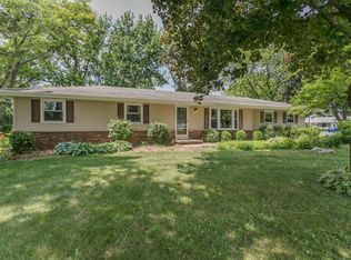 5779 Saint Ives Rd, Oshkosh, WI 54904