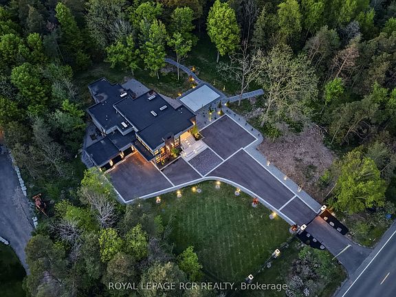 4th image of 3404 Vivian Rd