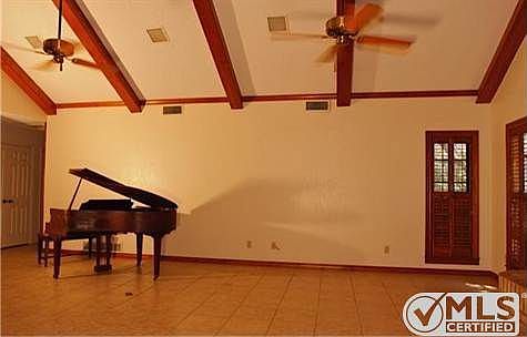 2nd image of 139 Jellico Cir