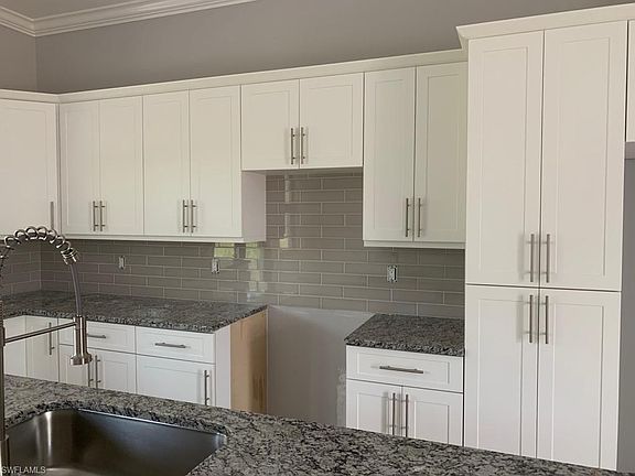 4th image of 3117 Sunshine Blvd N