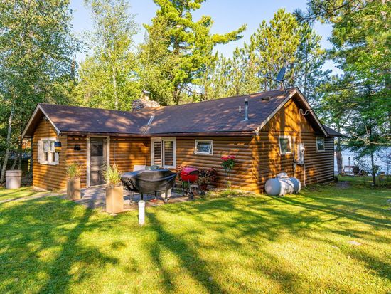8379 Soderholm Beach Rd, Cook, MN 55723