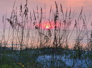 1535 Summer Sands Dr, Neptune Beach, FL 32266