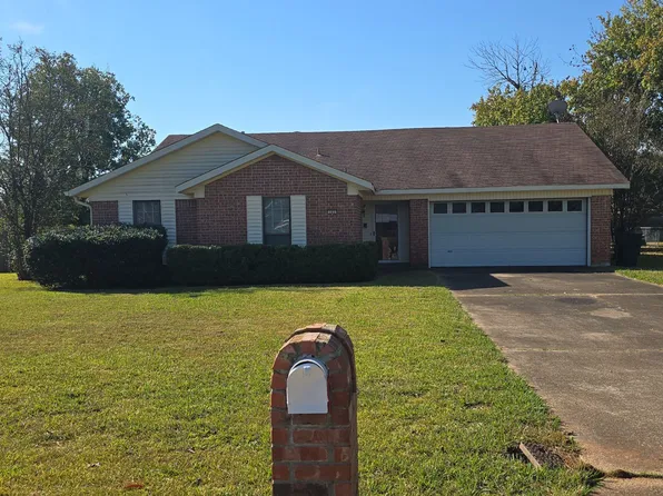 202 Lancashire Dr, Bossier City, LA 71111