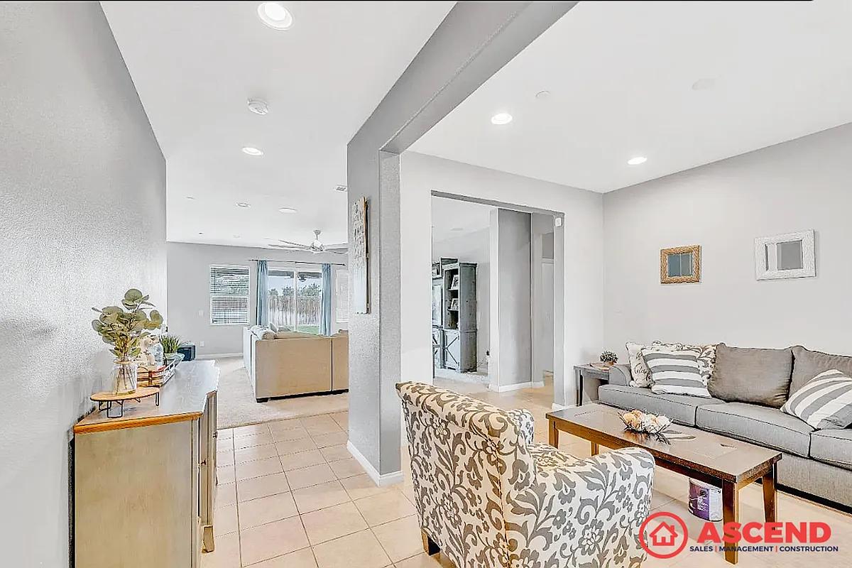 Building Photo - 7800 Glisten Way