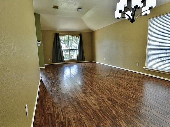 3rd image of 19930 Upland Creek Dr