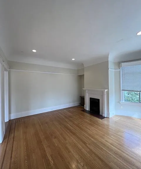 2405 Larkin St — Photo 11