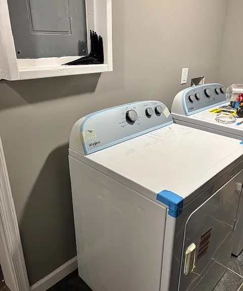 Washer & Dryer