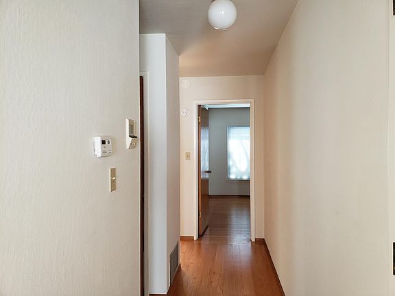 4th image of 139 Bernard St