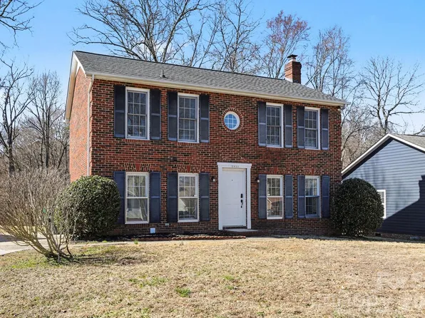5932 Scots Bluff Dr, Charlotte, NC 28227