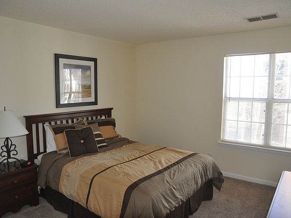 2nd image of 107 Paces Brook Ave APT 10728