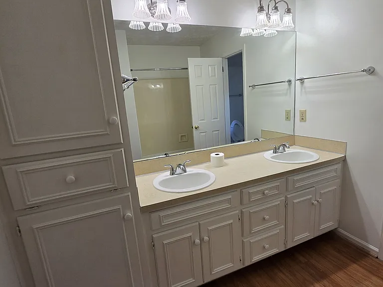 3944 Elm Ave — Photo 11