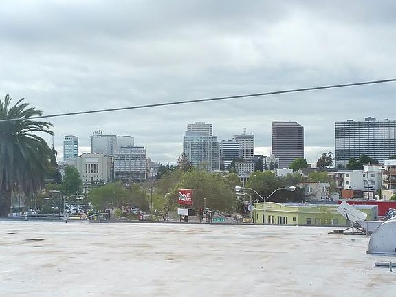 Lake Merritt and Downtown Oakland Views