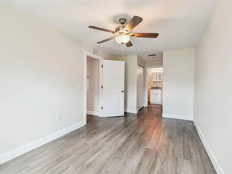 650 E Tarpon Ave #C1 — Photo 24