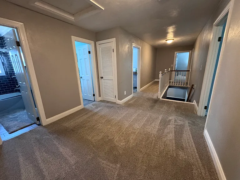 1436 Sir Richard Rd — Photo 41