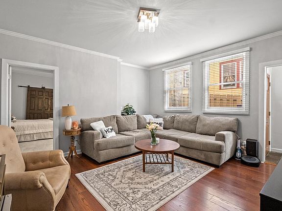 4th image of 3518 Handman Ave