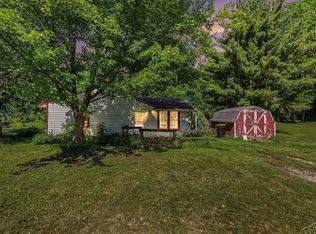 15 Welch Dr, Midland, MI 48640