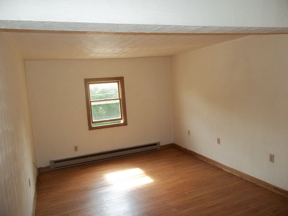 1st image of 205 N 4th St #1