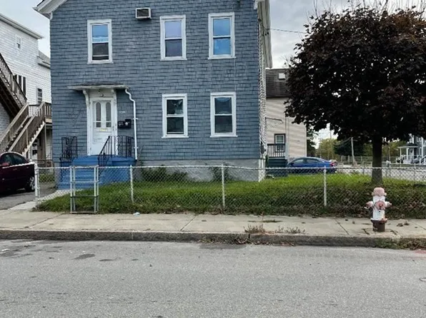 198 Kilburn St, Fall River, MA 02724