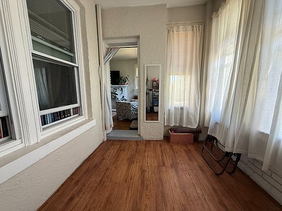 2nd image of 1538 W Birchwood Ave APT 2