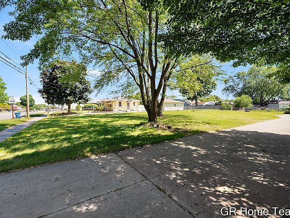 5th image of 3744 Clyde Park Ave SW Lot 1