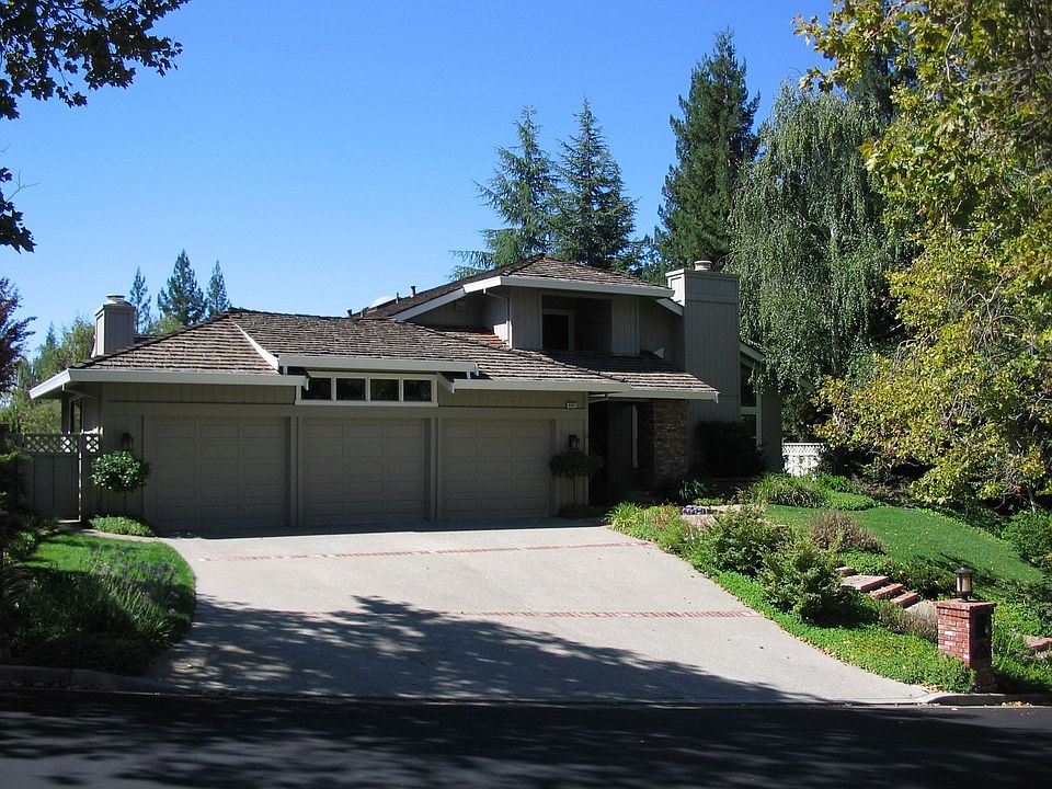 4092 Sugar Maple Drive