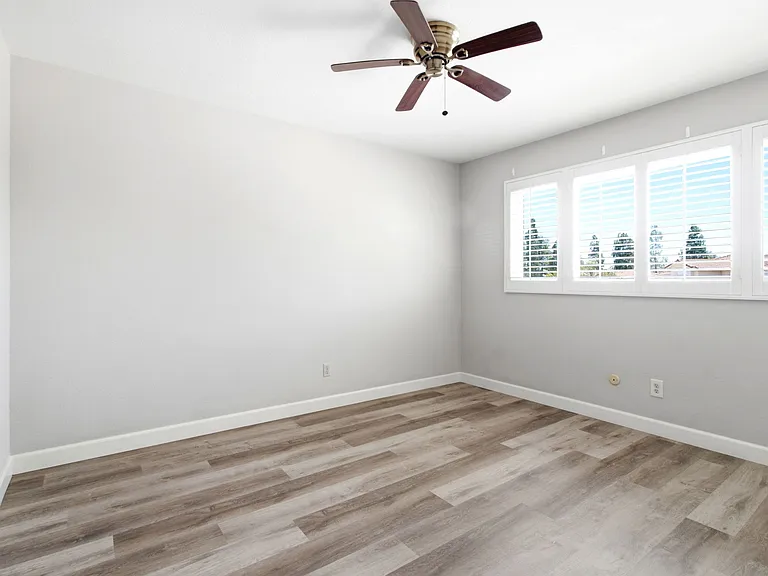 11597 Walz Ct — Photo 23