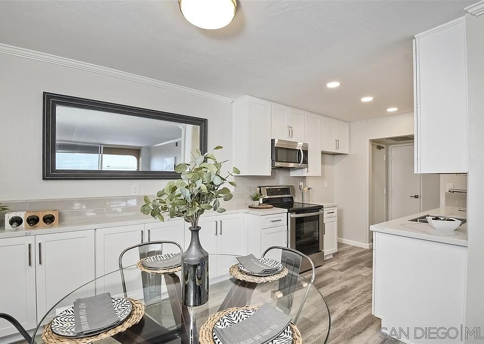 2nd image of 3825 Centre St Unit 34