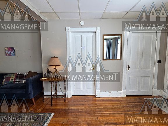 5th image of 524 Phelps Ave Unit 1