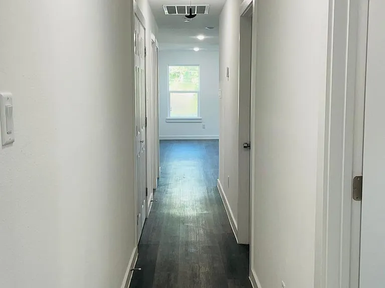 8414 Sandra St #B — Photo 9