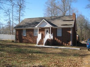 8064 Ark Rd, Gloucester, VA 23061