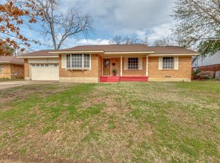 2805 W 11th St, Irving, TX 75060