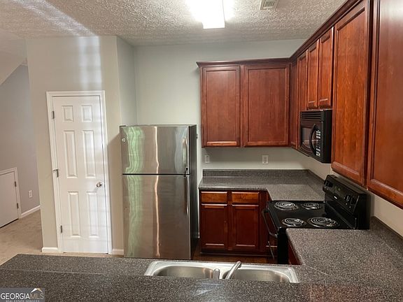 3rd image of 4283 High Park Ln #10